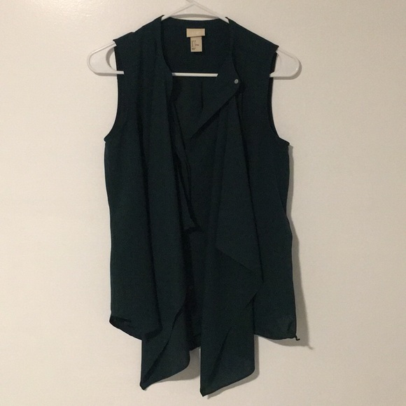 Scarf-esque sleeveless button up - Picture 7 of 7